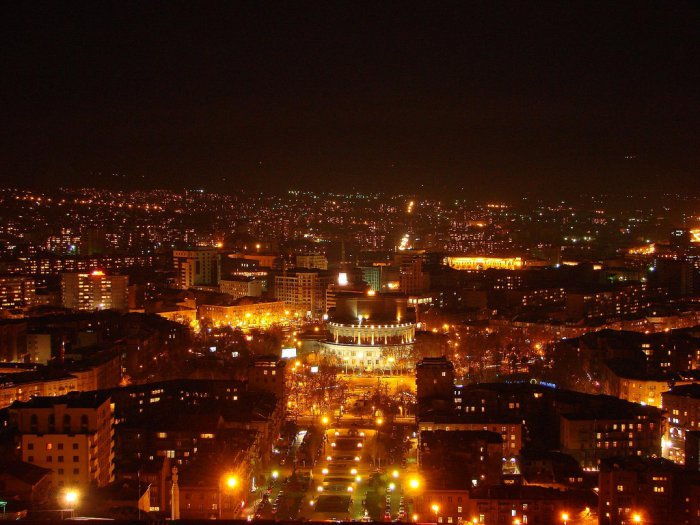 Yerevan_Night012.jpg